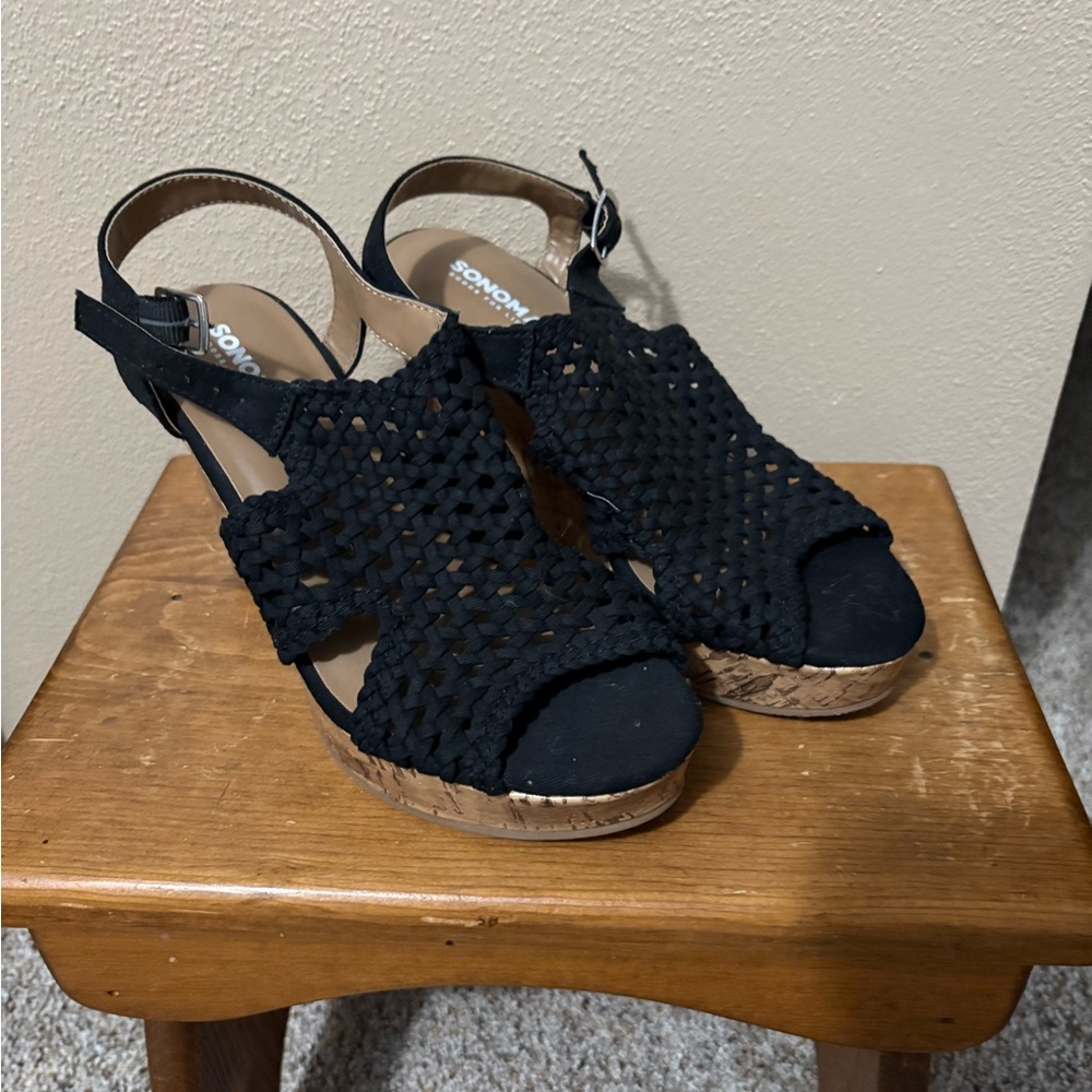 Black and Brown Wedge Sandals with Woven Design